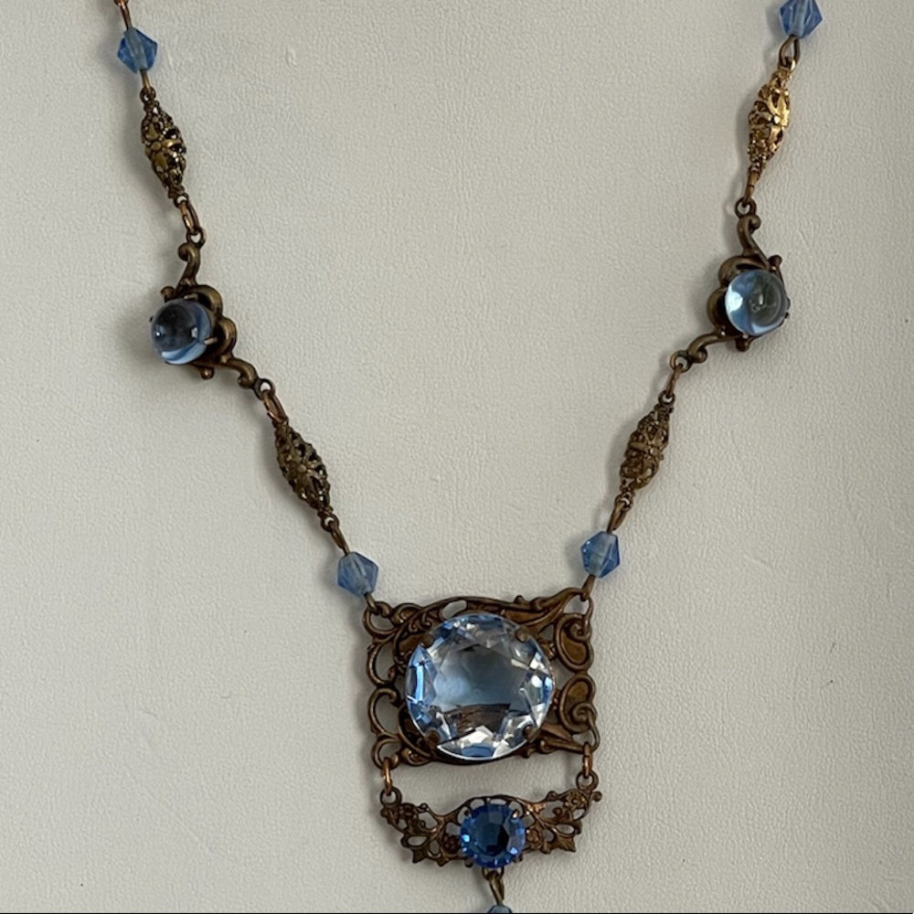 Original Art Deco 1920s blue crystal glass and brass pendant necklace - Picture 8 of 14